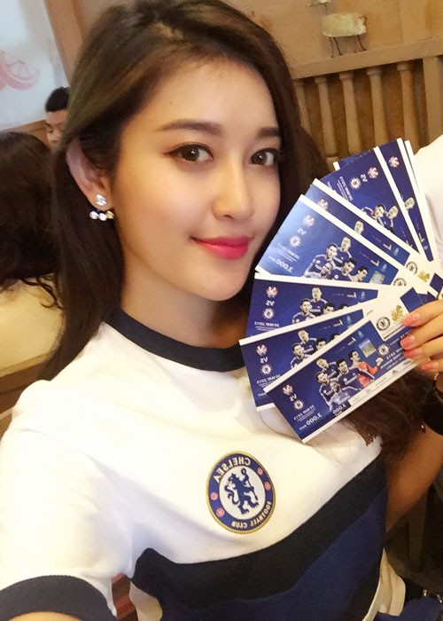 A hau Huyen My rang ngoi tren dat Thai ung ho Chelsea-Hinh-6